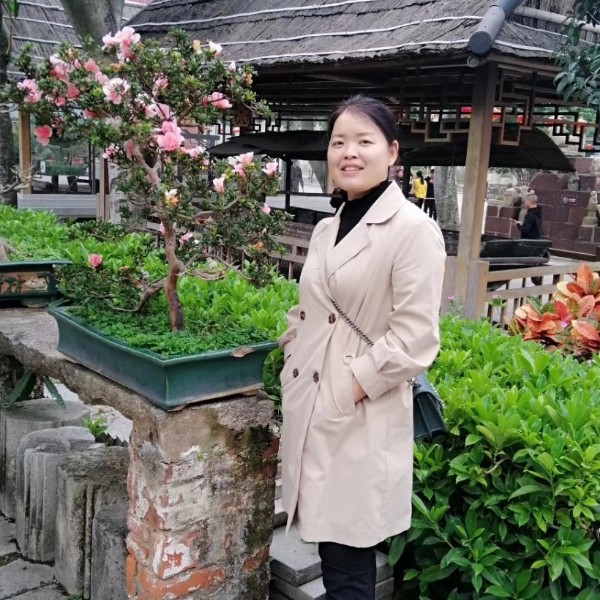 李芳芳2的照片