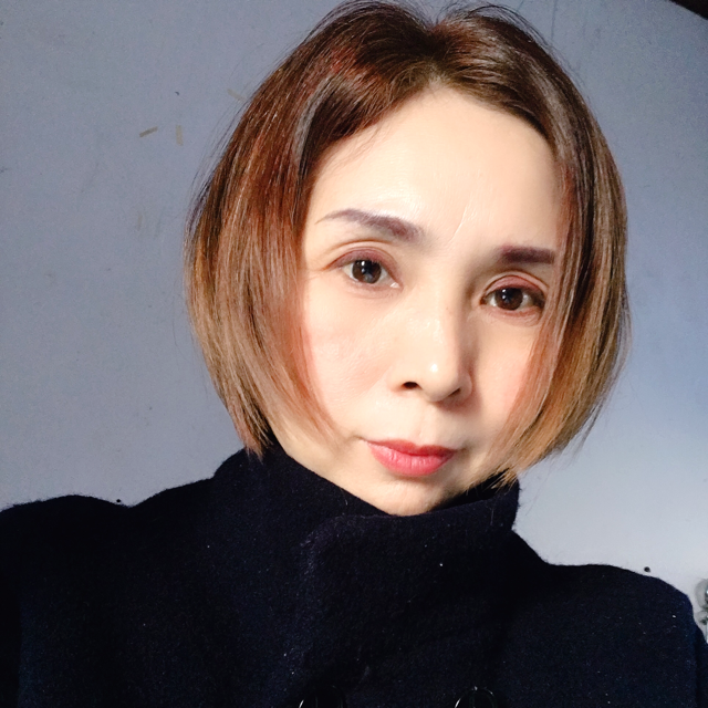 豆芽挽手烂漫的照片