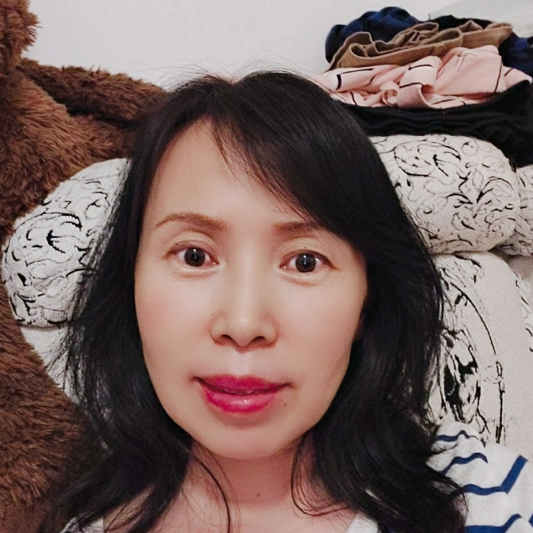 开心的双鱼座的照片