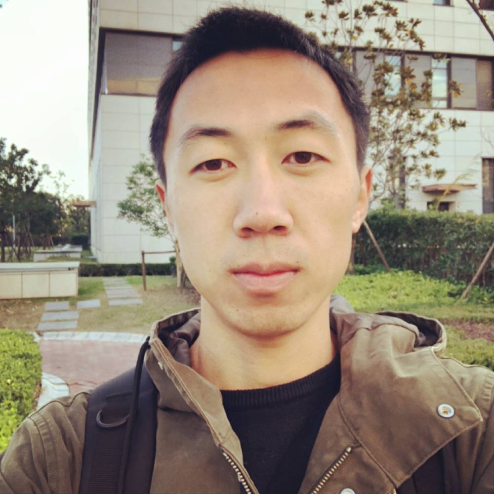闪闪挽手半夏的照片