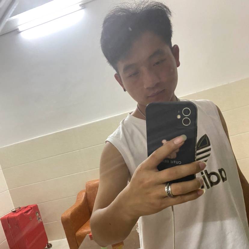 拉长改变热狗的照片