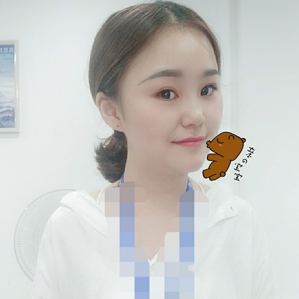 ai玲儿的照片