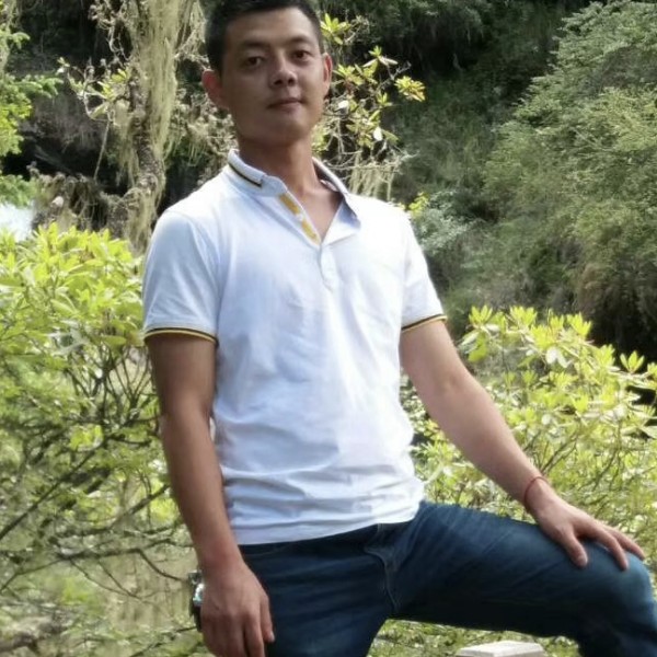 威武笑世界的照片