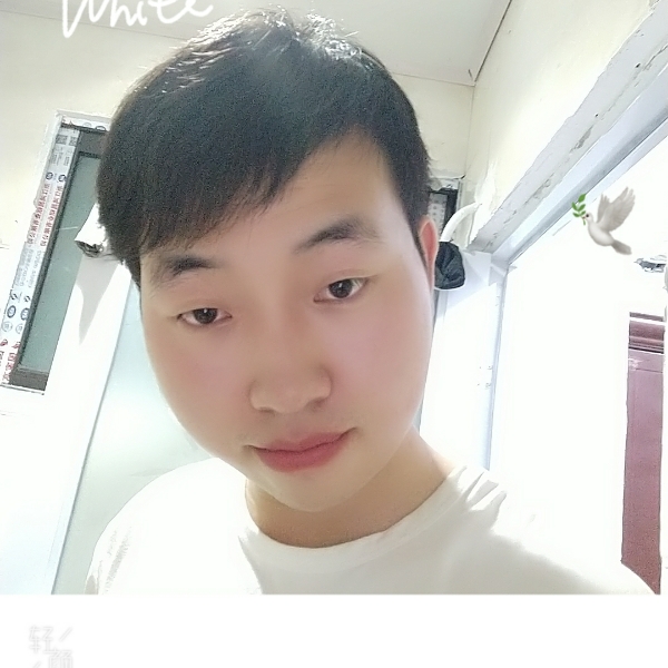 执酒共酌的照片