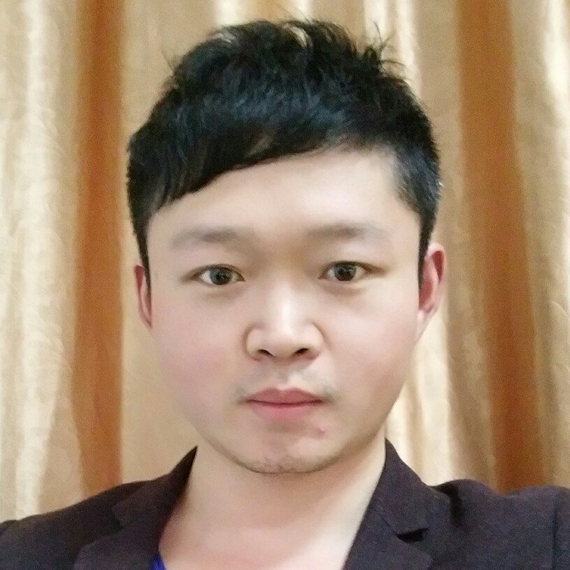 密斯、楊的照片