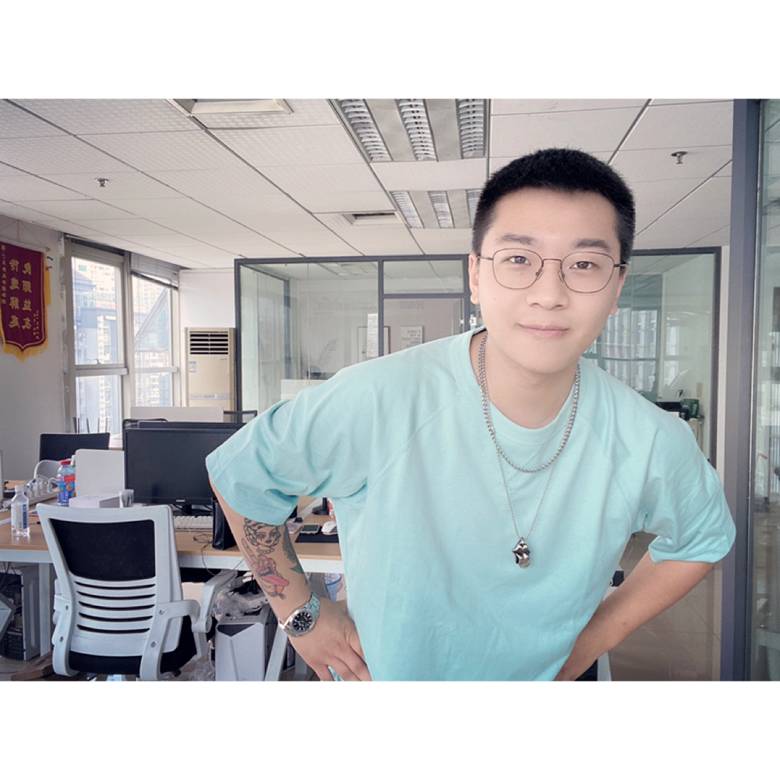 姚明浩的照片