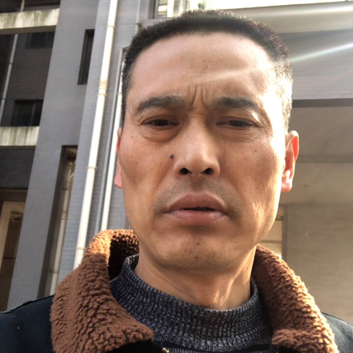 冷漠de艾德蒙的照片