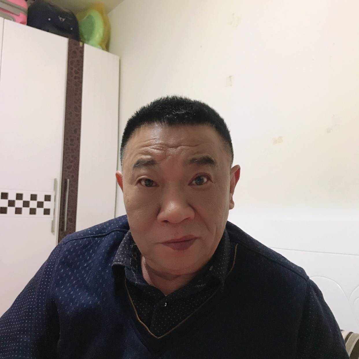 含蓄苦恋夏露的照片