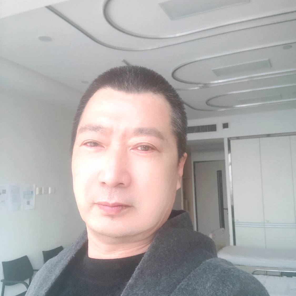 自觉方笑靥的照片
