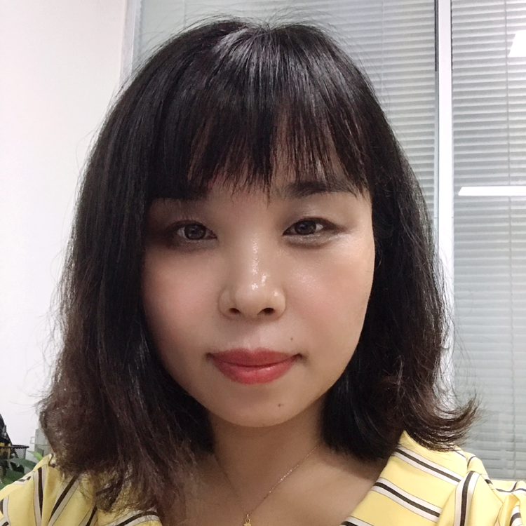 生动請玫瑰的照片