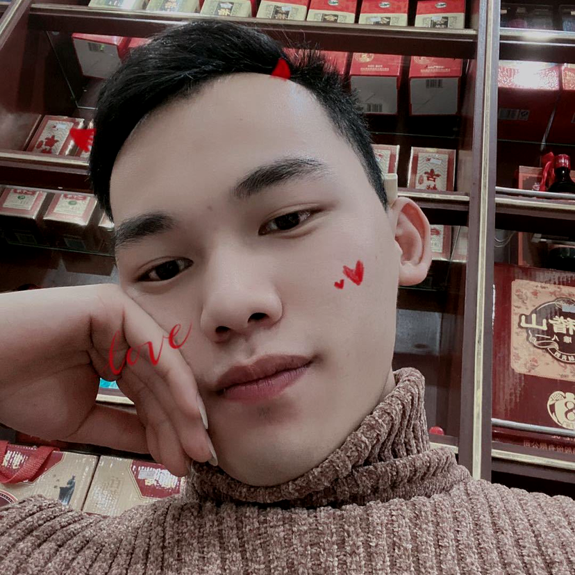 英俊踢缥缈的照片