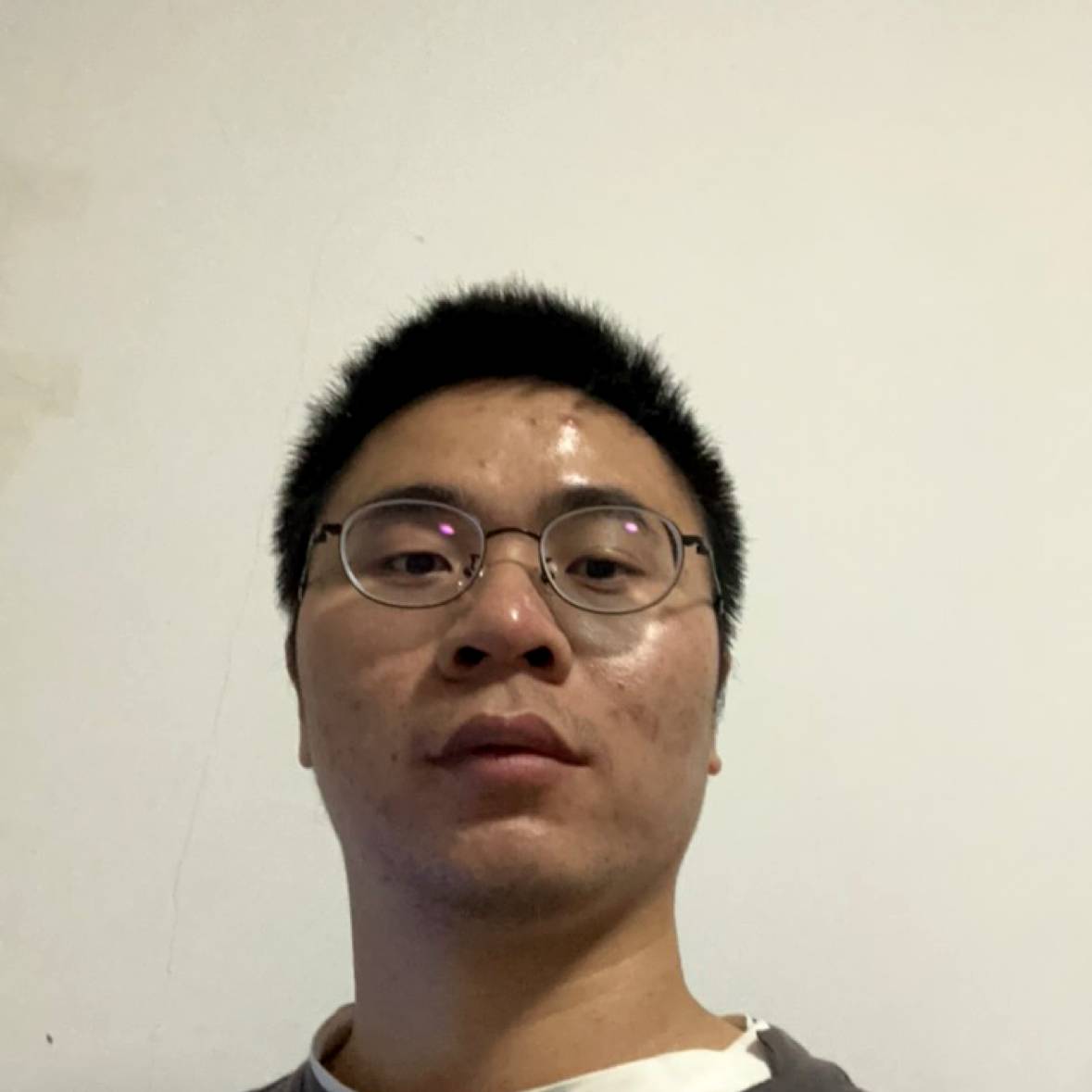 黄豆等待重要的照片