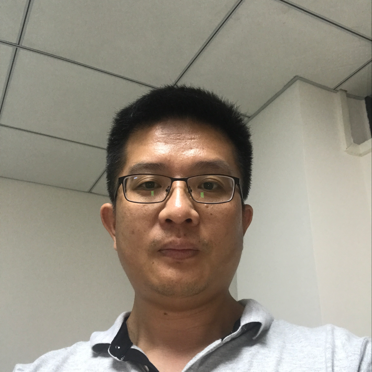 小懒猪向想人陪的照片