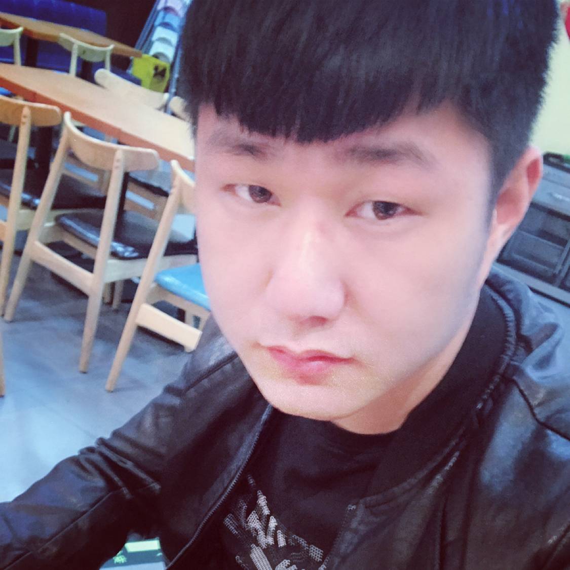 月亮倾心妖娆的照片