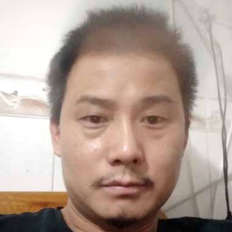 脚下程的照片