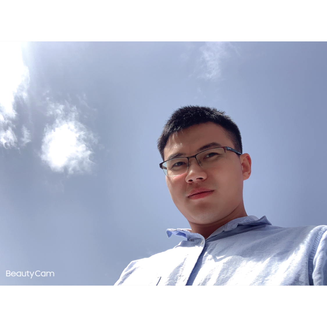 爱情现实的照片