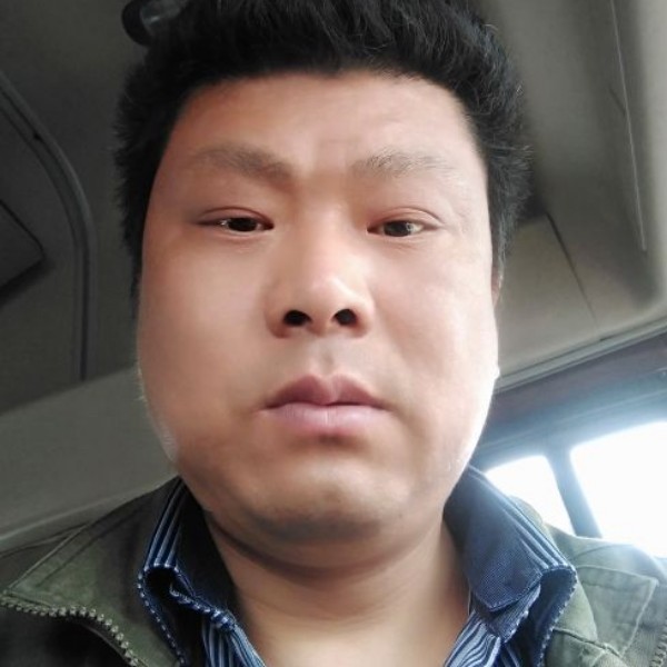 灯火明亮的照片