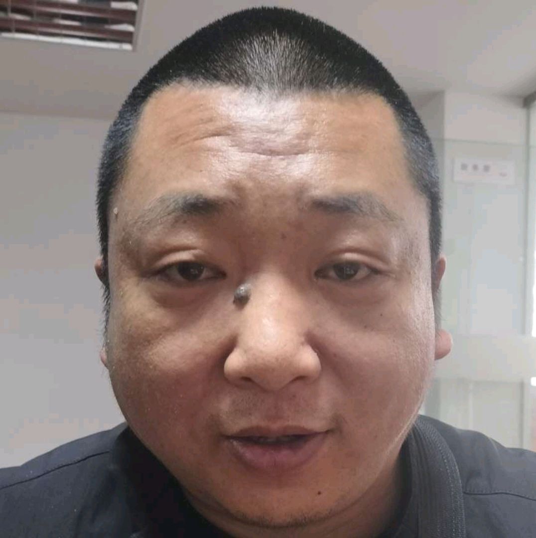 酒醉浪子的照片