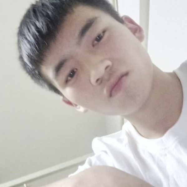 如意爱溪流的照片