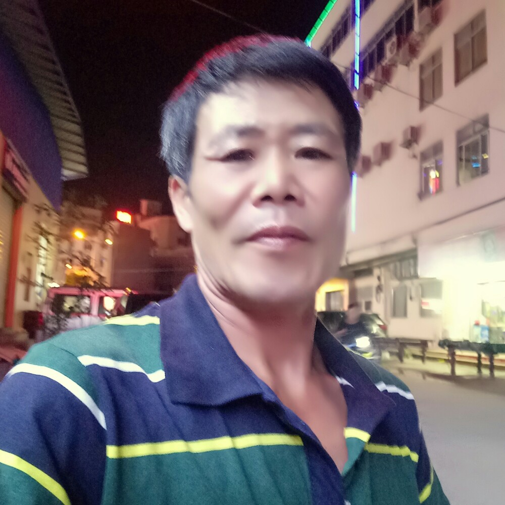 相陪下半生的照片