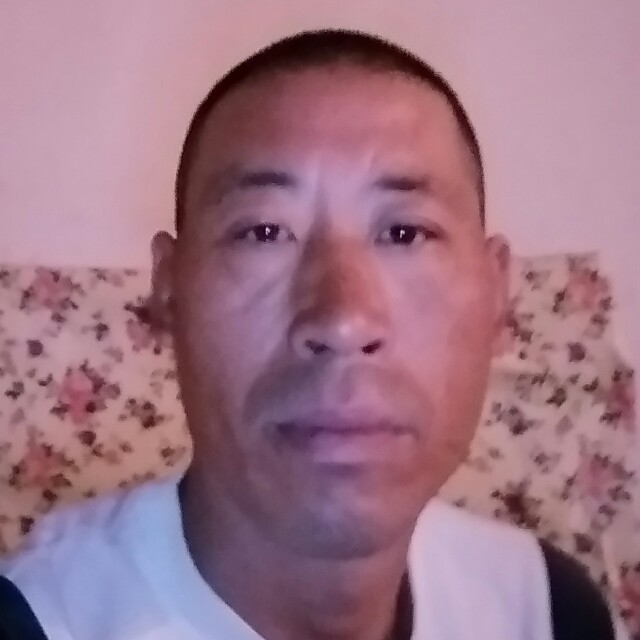 黑夜邂逅曾经的照片