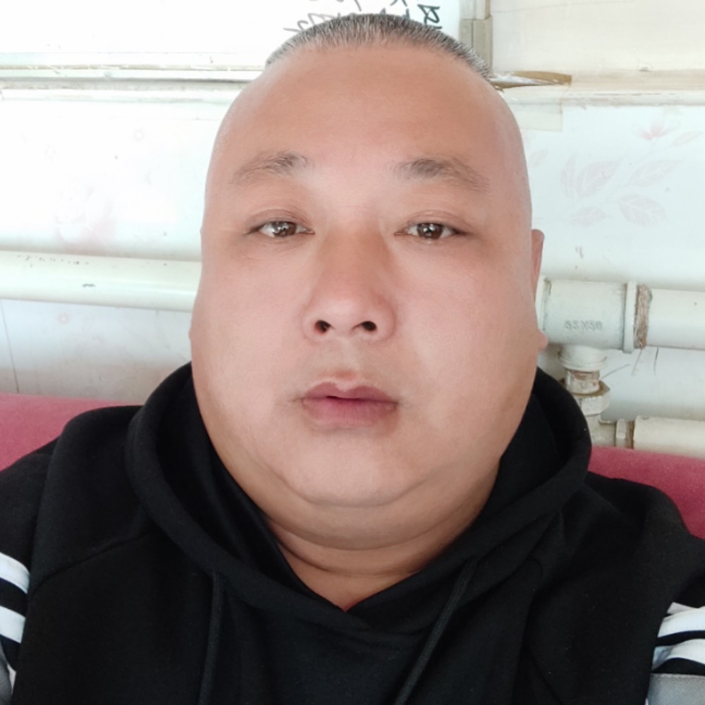 红玫瑰倾心动人的照片