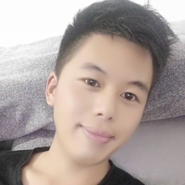 小殷宏的照片