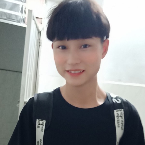 遗失的男孩的照片