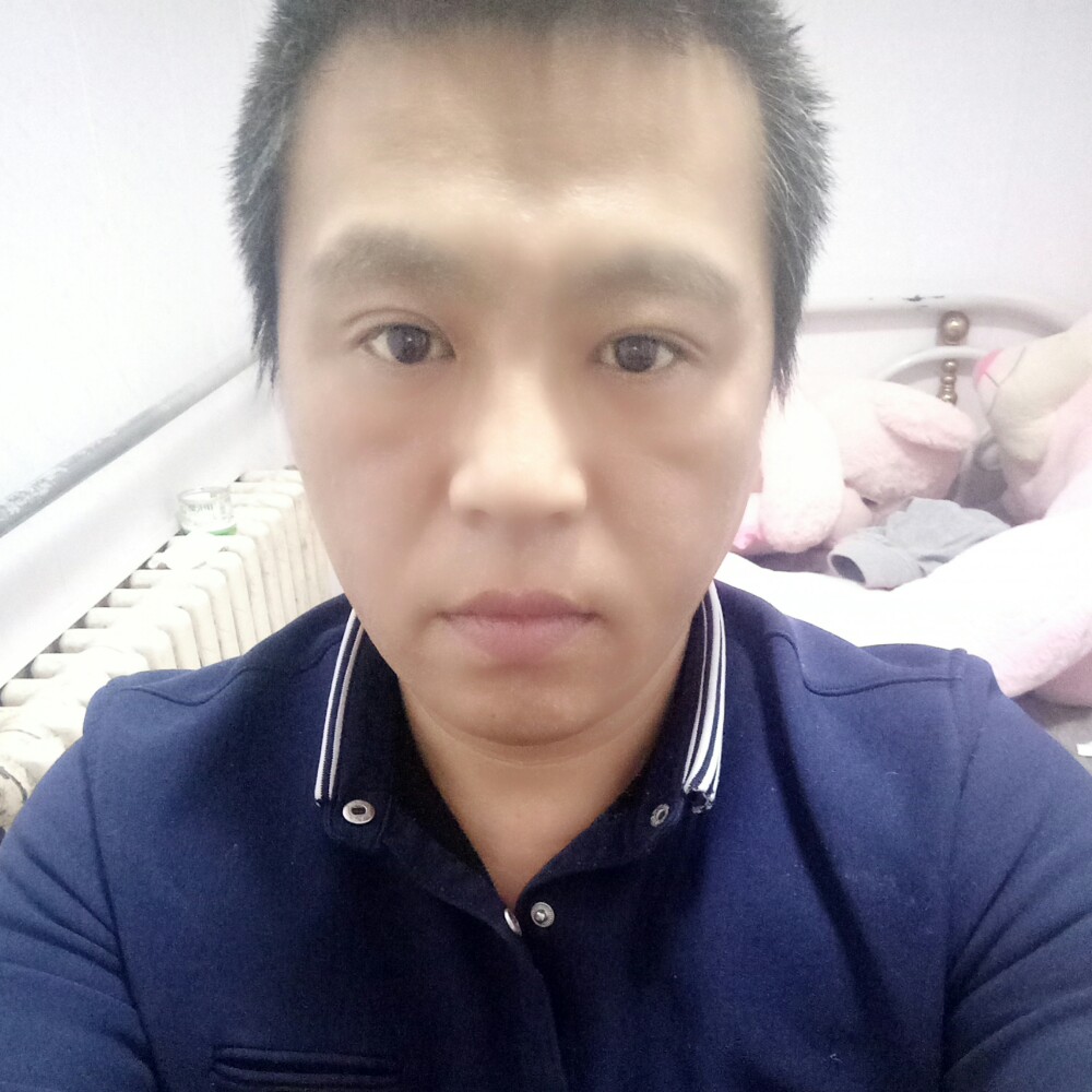 尛腼腆的照片