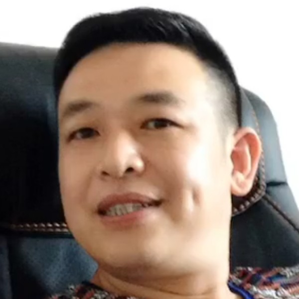 一往情深的阿龙的照片