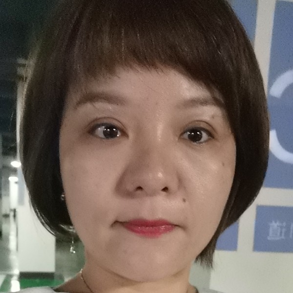 板栗稳重的照片