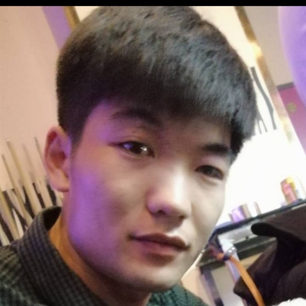黑裤甜蜜的照片