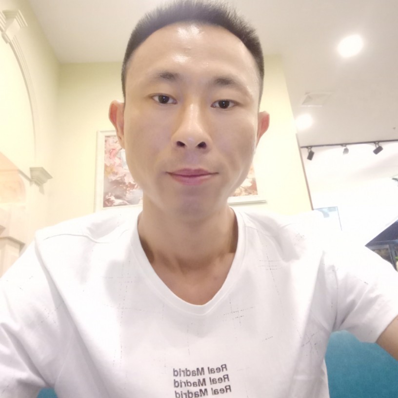 体贴冰棍的照片