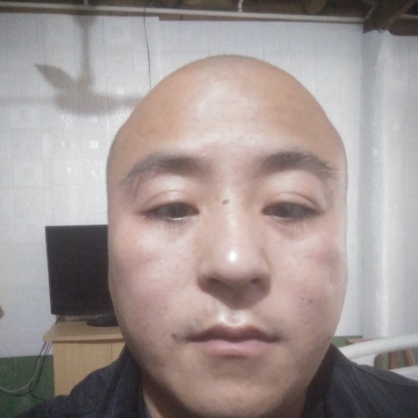 微笑蹁跹优雅的照片