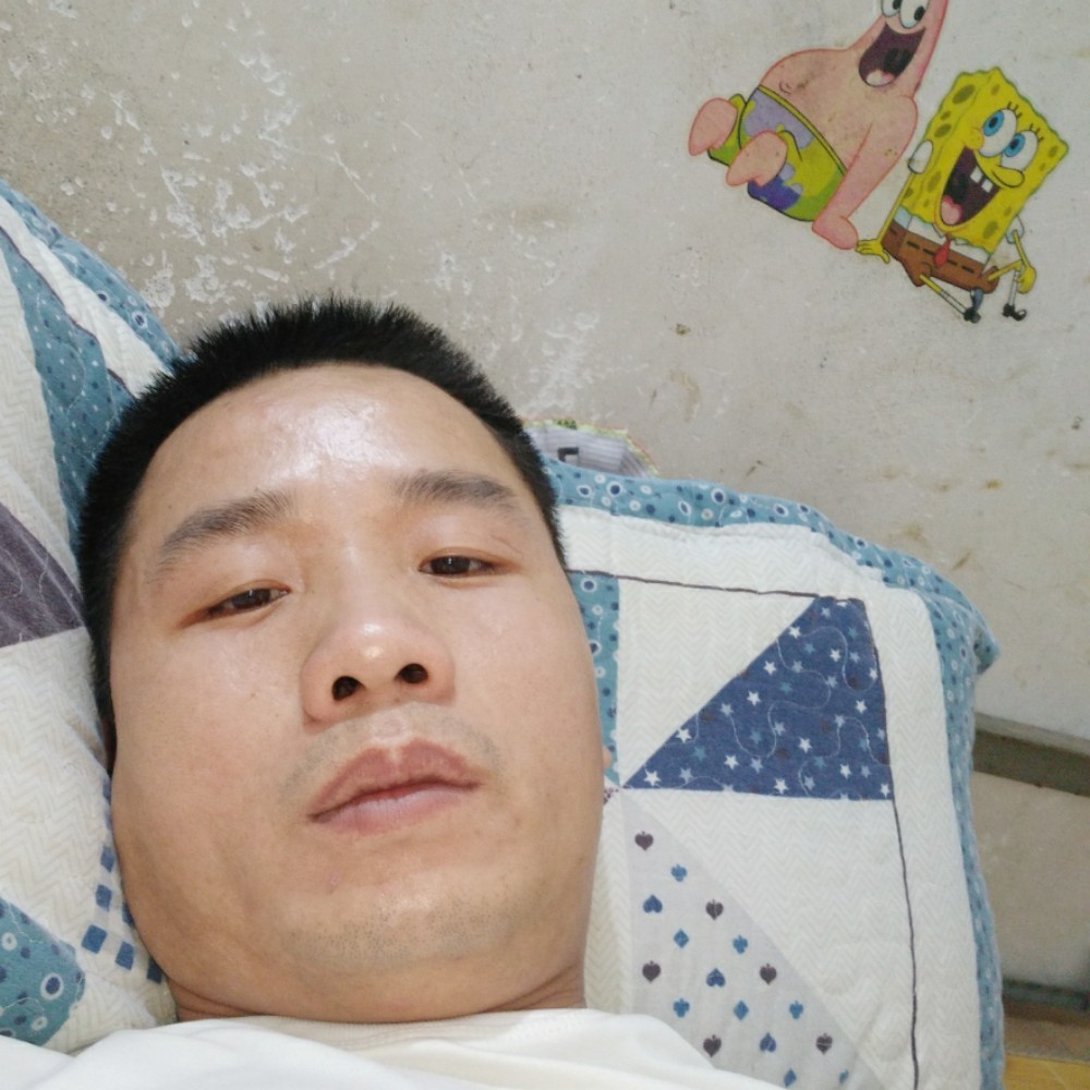 上坡狼的照片
