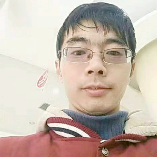 磊磊落落的照片