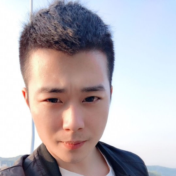 鱼欢呼的照片