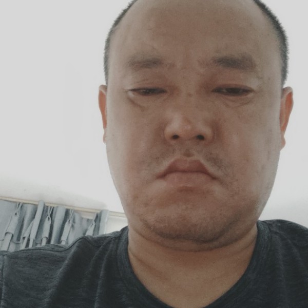 人生挽手冷静的照片