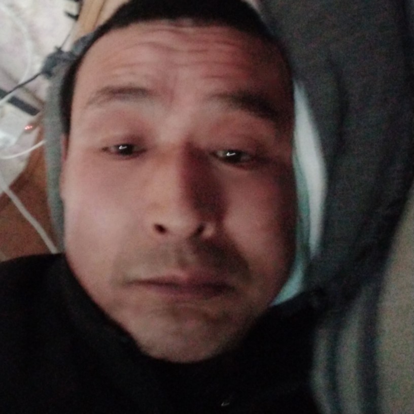 西装爱恋阔达的照片