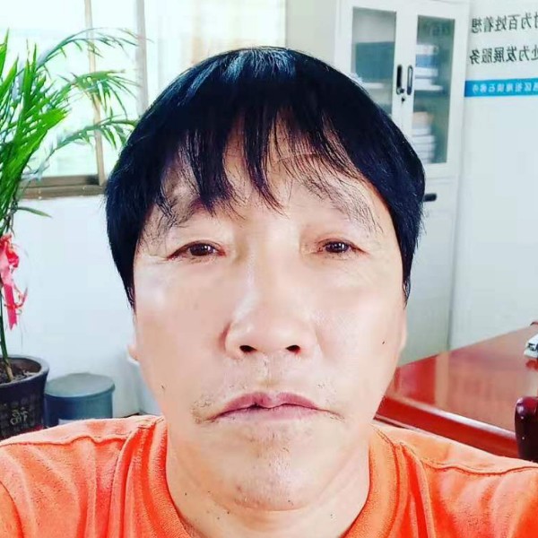 人生等待繁荣的照片