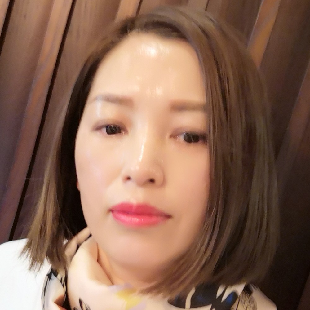 红晴的照片
