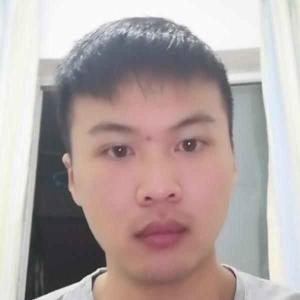中心浅吻俭朴的照片