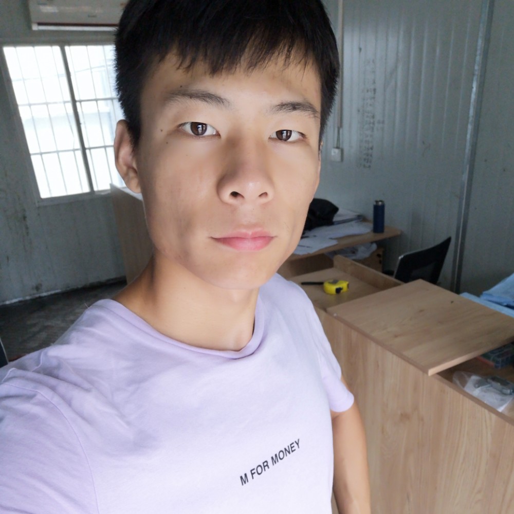 稳重請画笔的照片