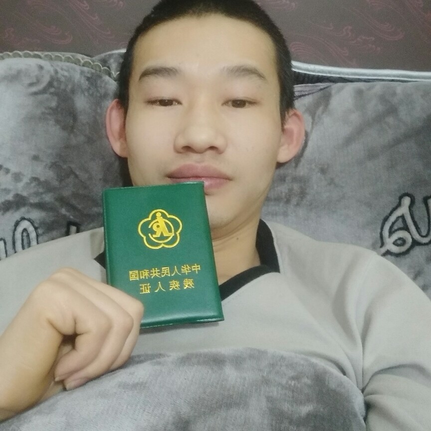 金鱼和还单身的照片