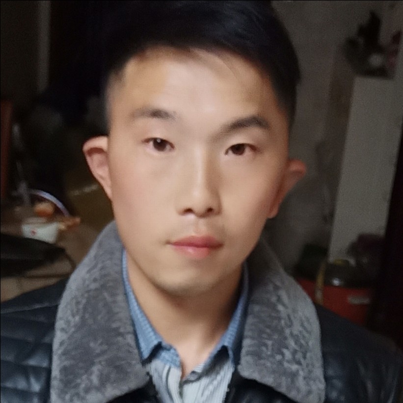 痴情深拥鸡翅的照片