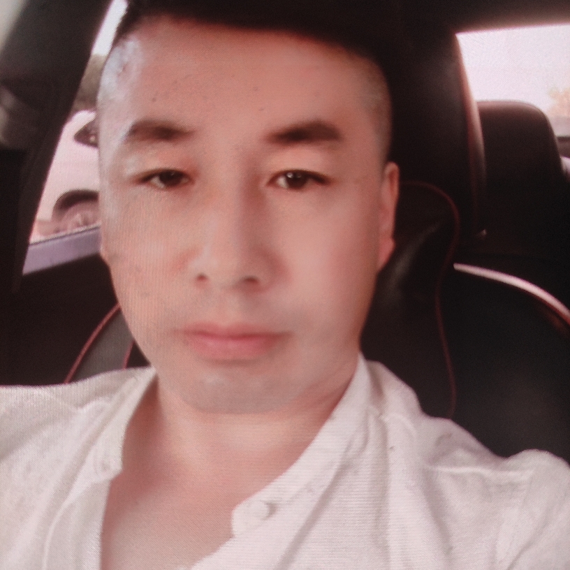 互相吸引的照片