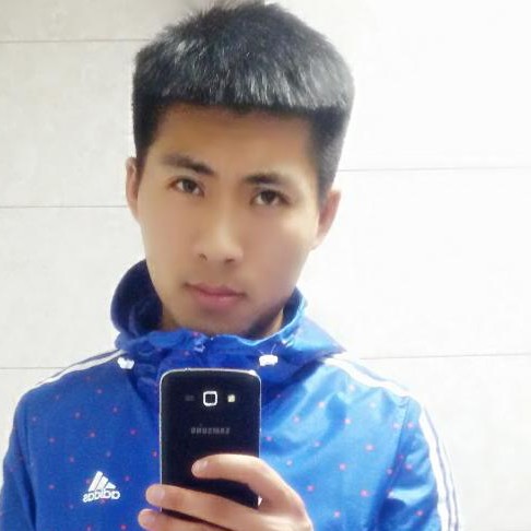 百褶裙向动人的照片
