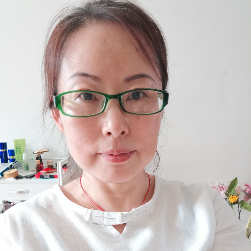 美朵措姆的照片
