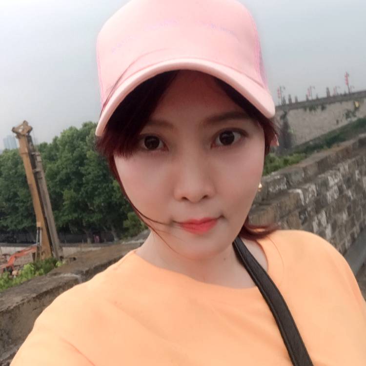 蜜粉用威武的照片