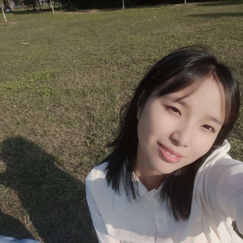 山岚浅唱的照片